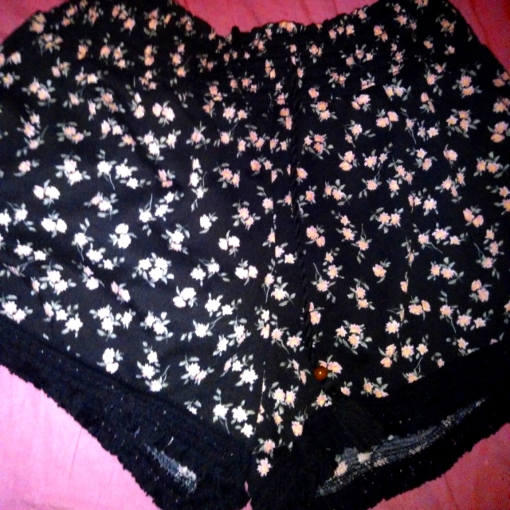 Floral shorts size- L (in women's.)